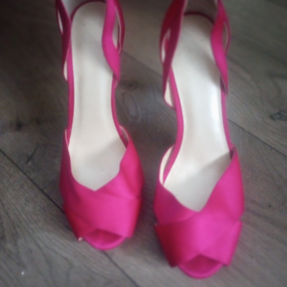 Elegant Pink Women's Heels By David's Bridal - Picture 4 of 6